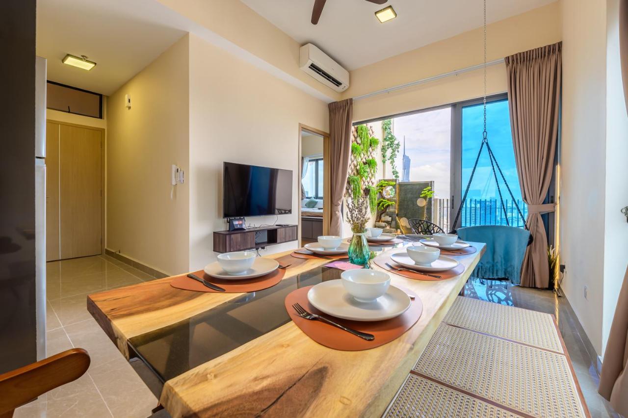 Penthouse Sky Jacuzzi At Klcc Apartment Kuala Lumpur
